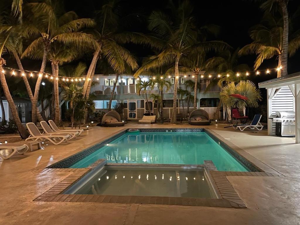 Island Club Turks & Grace Bay Place Exterior photo