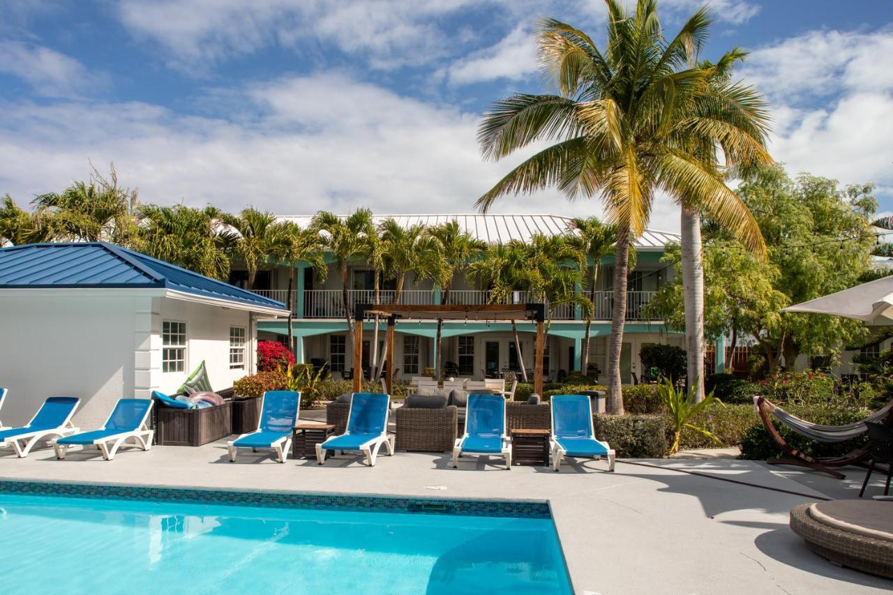 Island Club Turks & Grace Bay Place Exterior photo