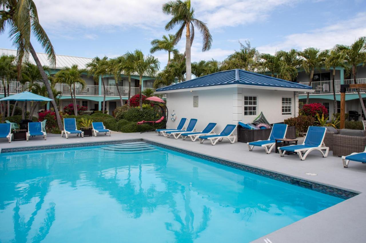 Island Club Turks & Grace Bay Place Exterior photo